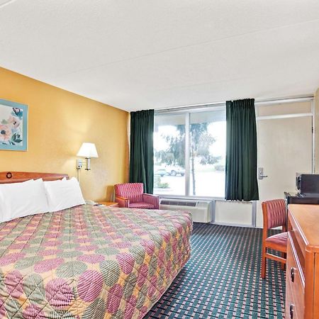 Days Inn By Wyndham Clarksville Tn Dış mekan fotoğraf