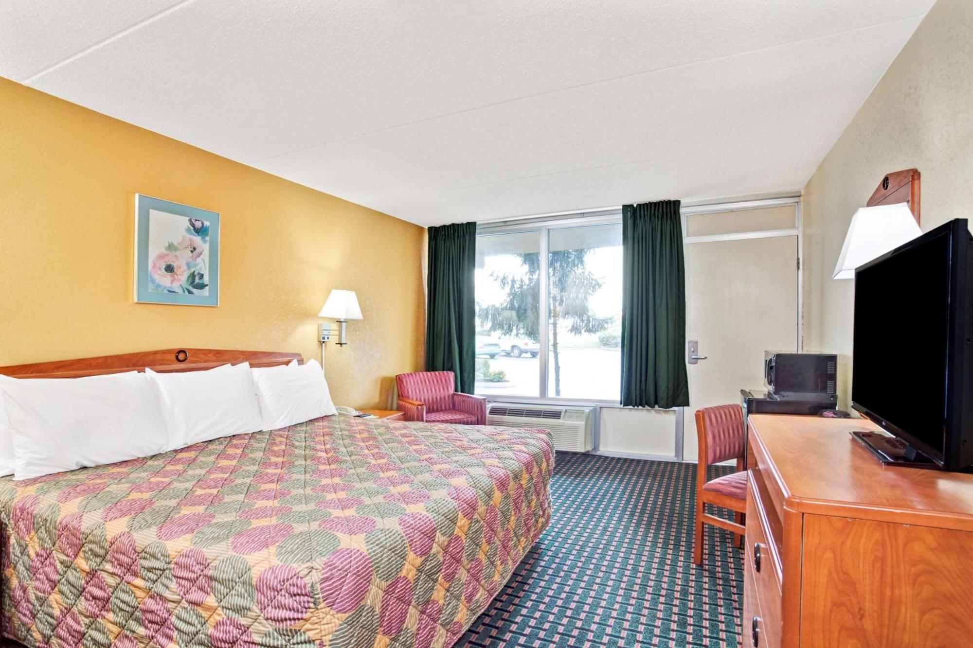 Days Inn By Wyndham Clarksville Tn Dış mekan fotoğraf